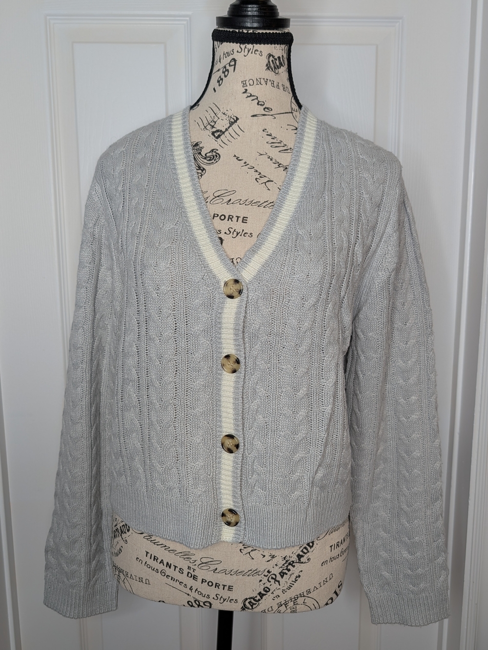 NOBO Light Gray Cable Knit Cardigan Sweater Button Up Cream Trim Size L